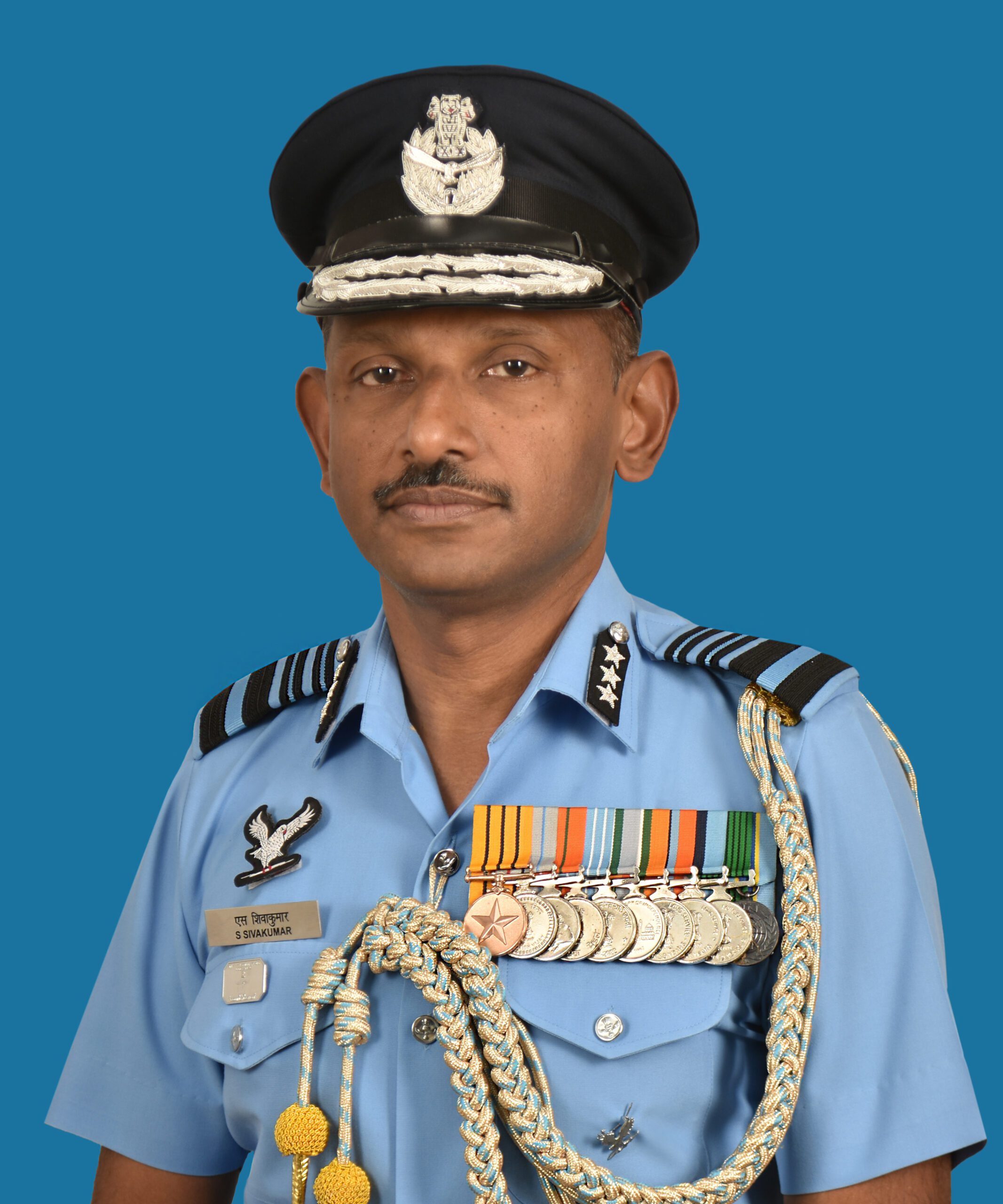 Air Marshal S. Sivakumar VSM takes charge as Air Officer-in-Charge Administration. Discover his vision and plans for the future of the air force.