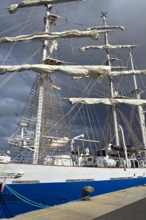 INS Sudarshini arrived at Las Palmas