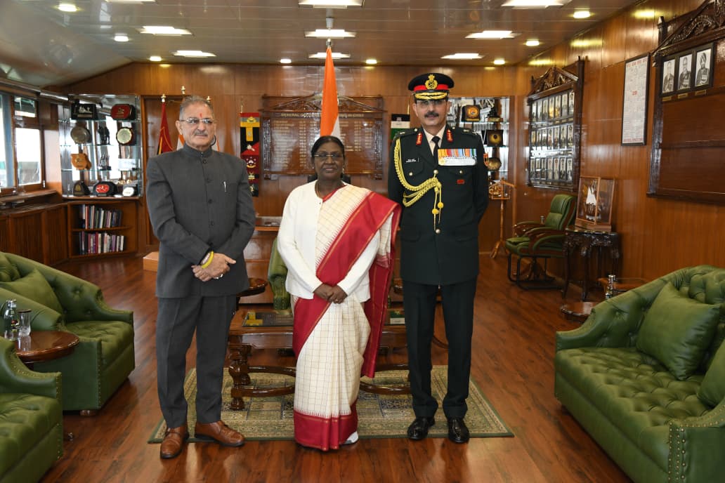 PRESIDENT VISITS HEADQUARTERS